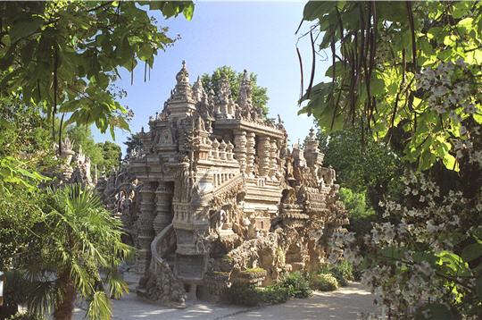 palais ideal du facteur cheval hauterives